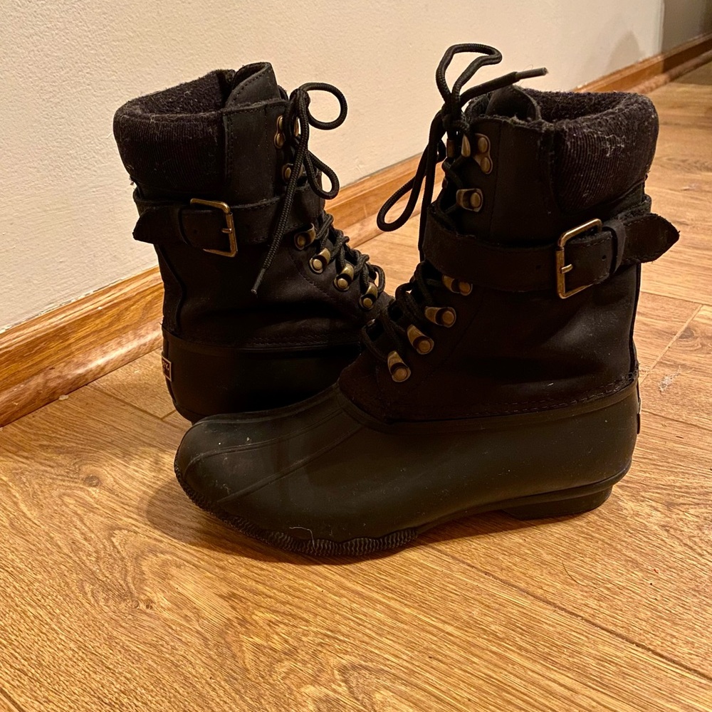 Sperry Women’s Black Buckle Tie Up Shearwater Rain Duck Boots